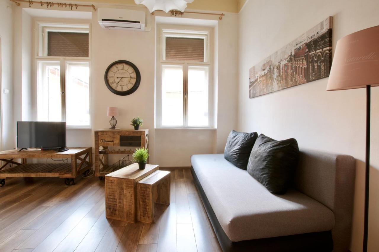 Standard Apartment By Hi5 - Nyugati Square Budapest Exterior foto